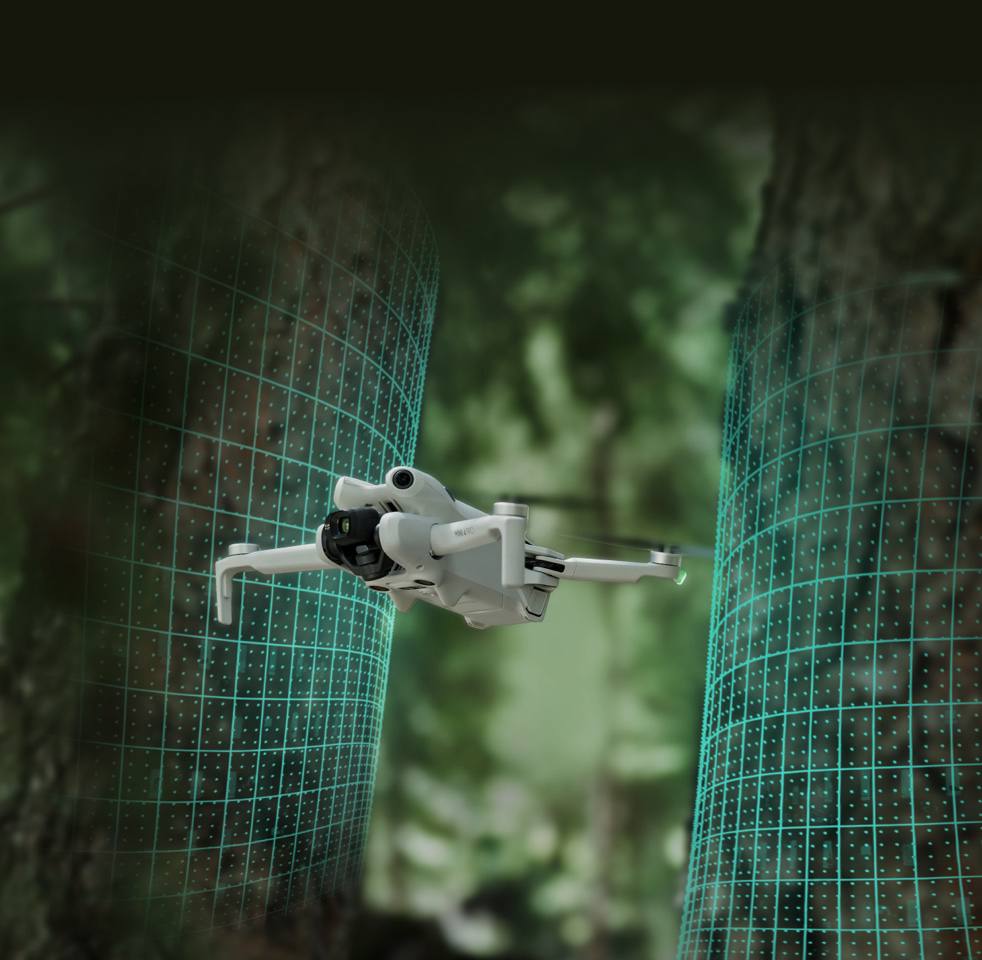 Drone Dji Mini 4 Pro Fly More Combo avec radiocommande Blanc